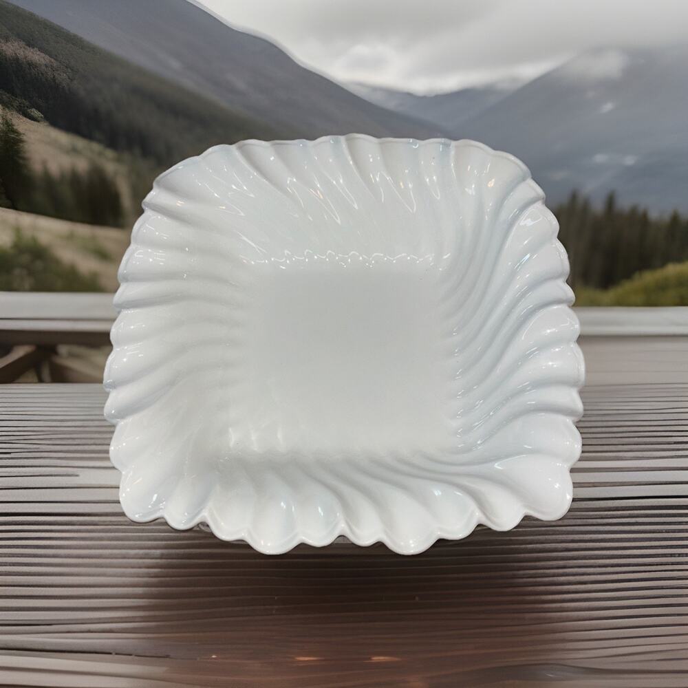 10 Strawberry Street 12" White Ceramic Shell Edge Serving Bowl Square Pasta Bowl